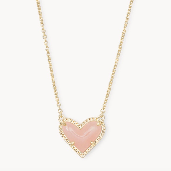 Kendra Scott Ari Heart Gold Pendant Necklace in Rose Quartz - Picture 1 of 6